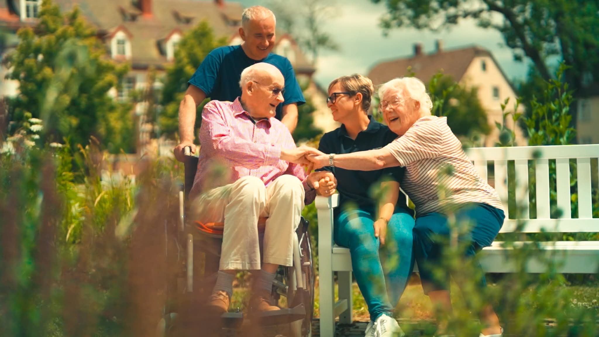 Supporting seniors and caregivers to enjoy life together in their community.